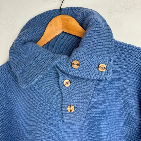 Vtg The Sheepery 100% Virgin Wool Sz 44 Blue Ribbed Knit Button Placket Collar